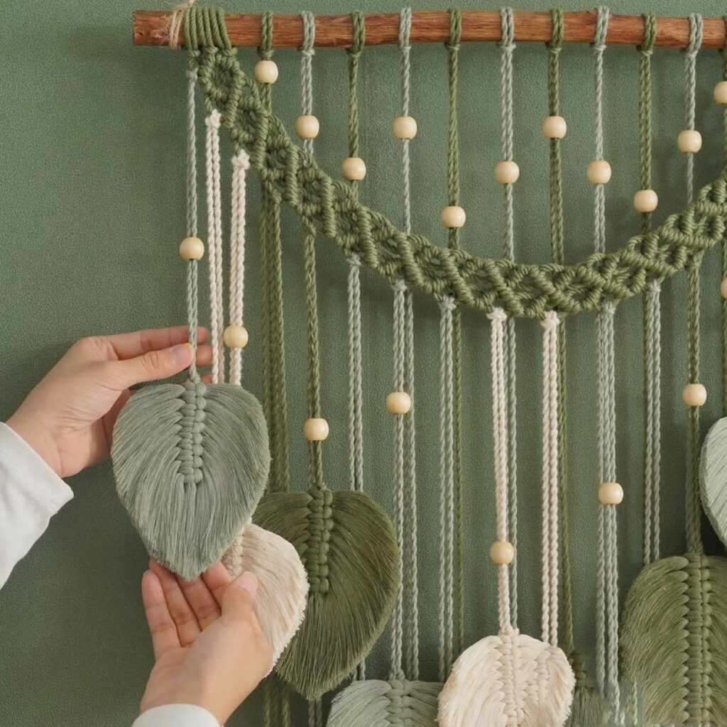 Tapisserie murale décorative en macramé, modèle Vie Verte