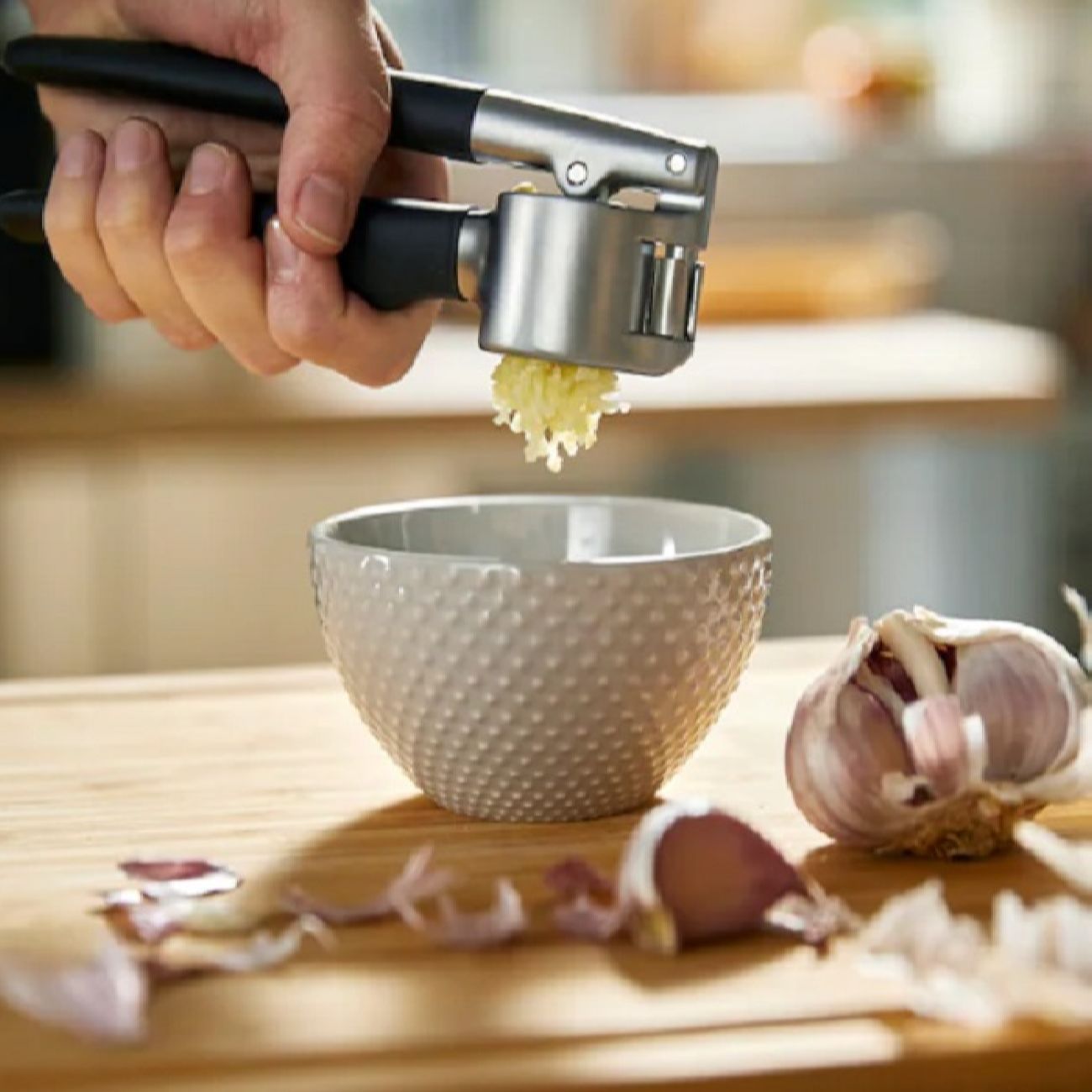 Presse-Ail Manuel en Acier Inoxydable – Écraseur et Hachoir