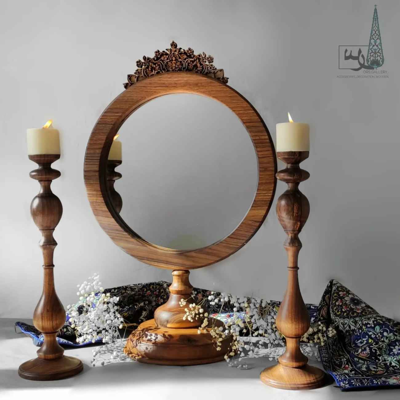 Cadre miroir en bois fait main avec bougeoirs assortis