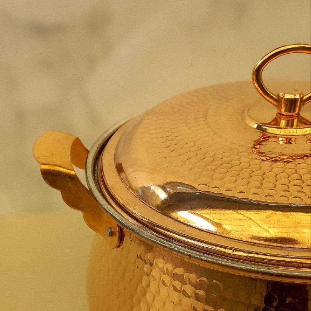 Marmite persane en cuivre – Modèle martelé et fabriqué à la main Darice