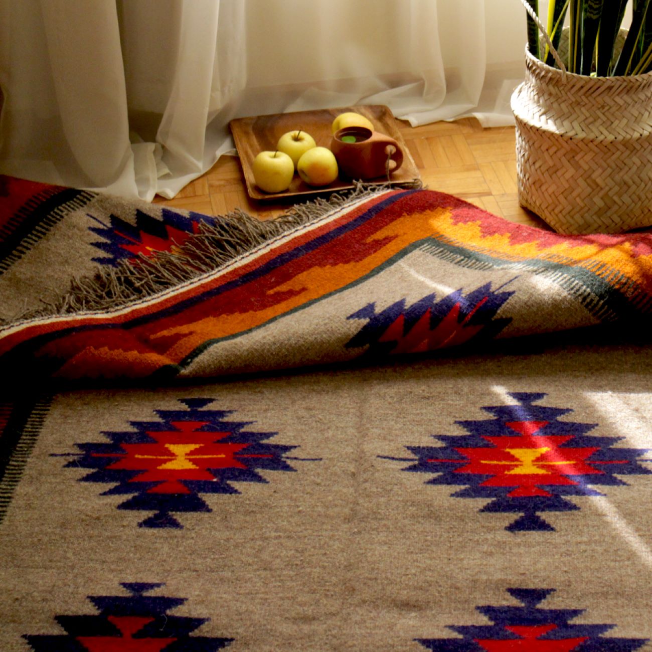 Tapis Kilim Persan en laine tissé à la main dans le Fars, Qashqai rouge