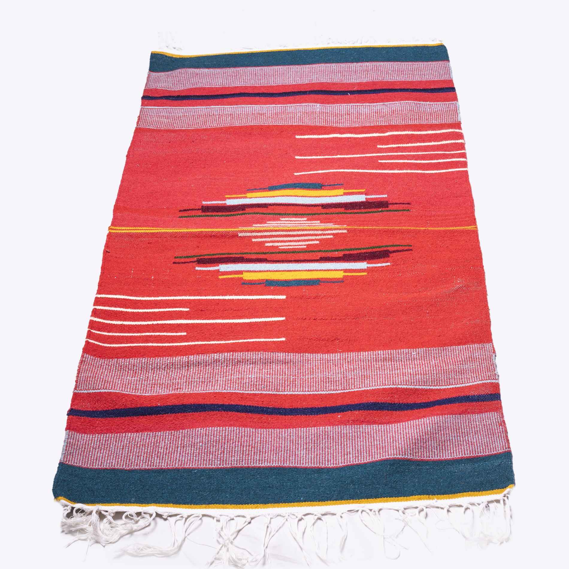 Tapis Kilim Persan en laine tissé à la main, rayé rose