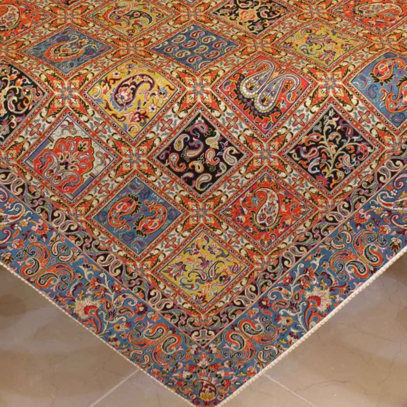 Nappe Persane Termeh Luxueuse Élégante avec Design Paisley