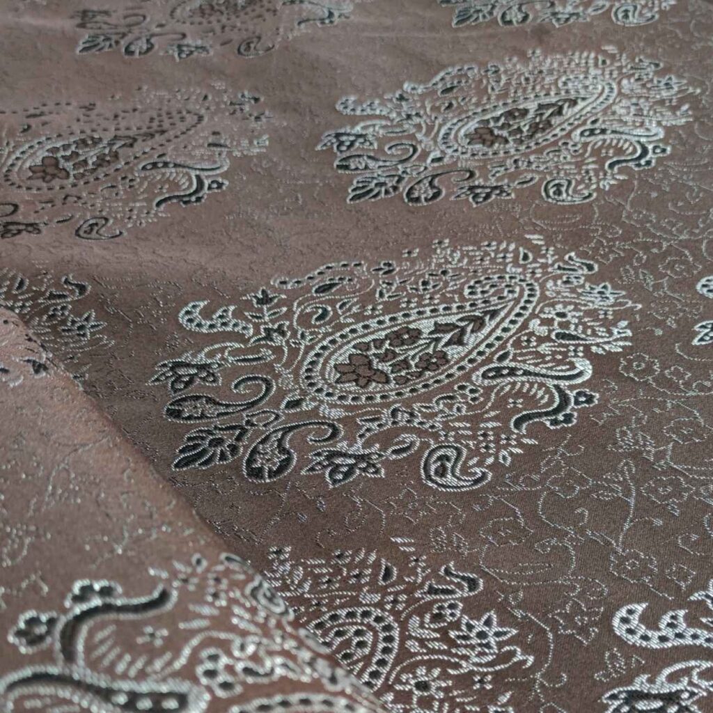 Tissu Termeh persan avec motif cachemire classique