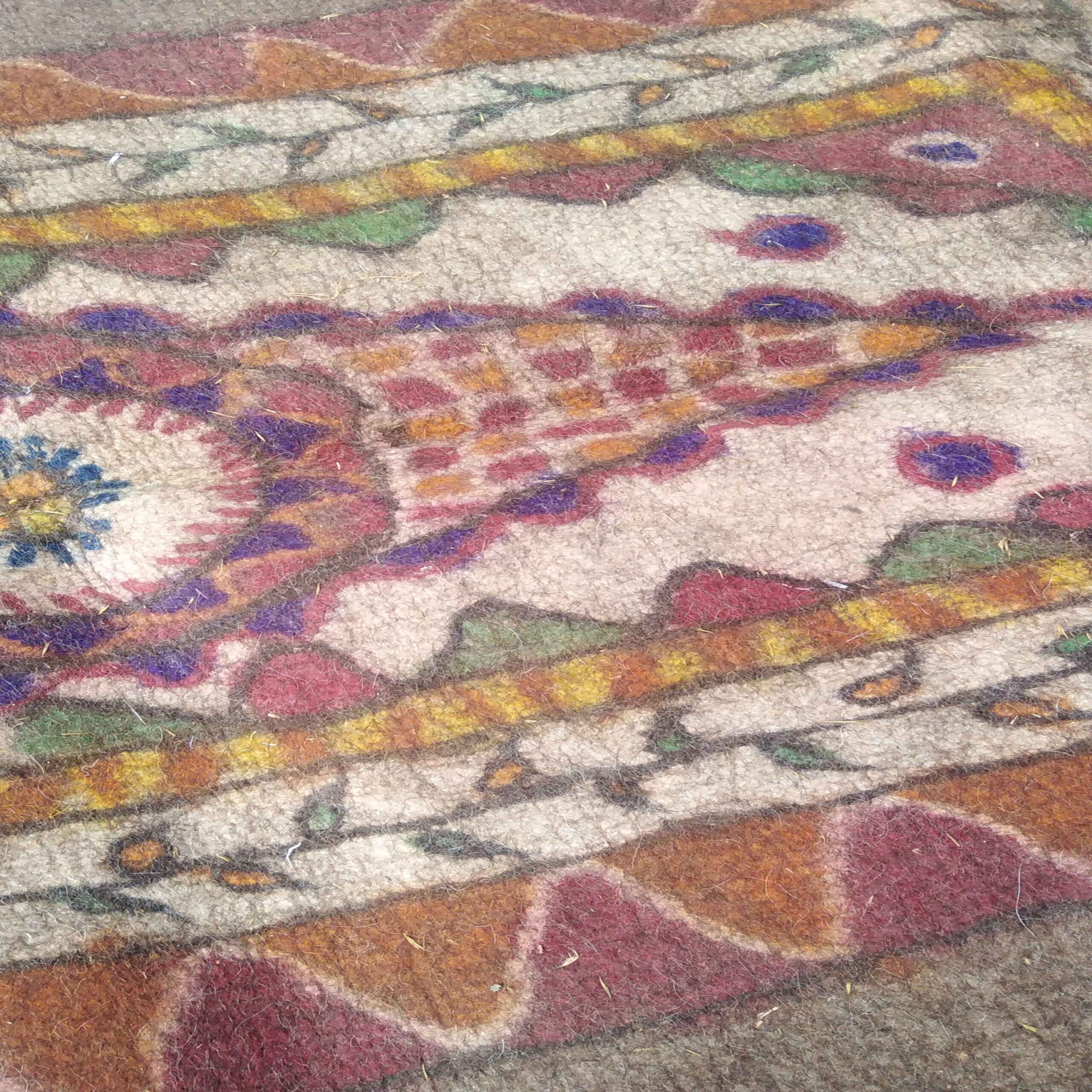 Tapis en feutre de laine persan 100% naturel et fait main Mersana