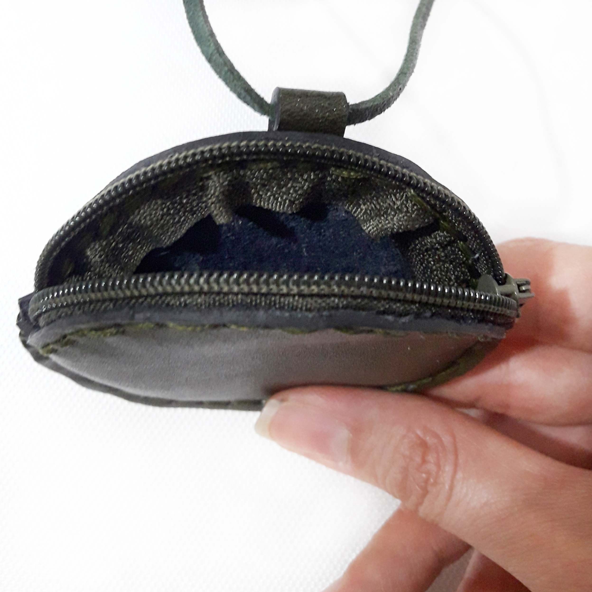 Pochette Taweez pour le cou – Porte-amulette en cuir naturel – Accessoire authentique pour le cou