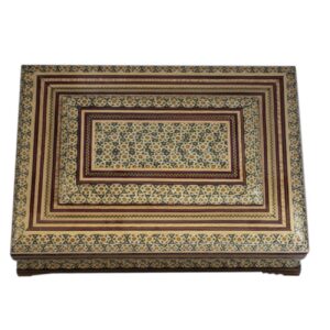 Boîte de Rangement en Bois pour Coran Khatamkari Artisanale Élégante et Fonctionnelle