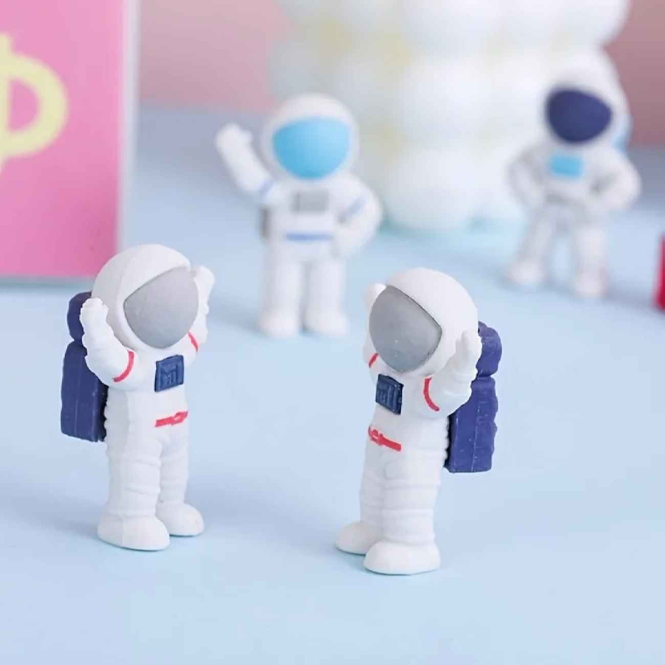 Set de 3 gommes astronaute – Lancez-vous dans l’aventure avec des merveilles galactiques
