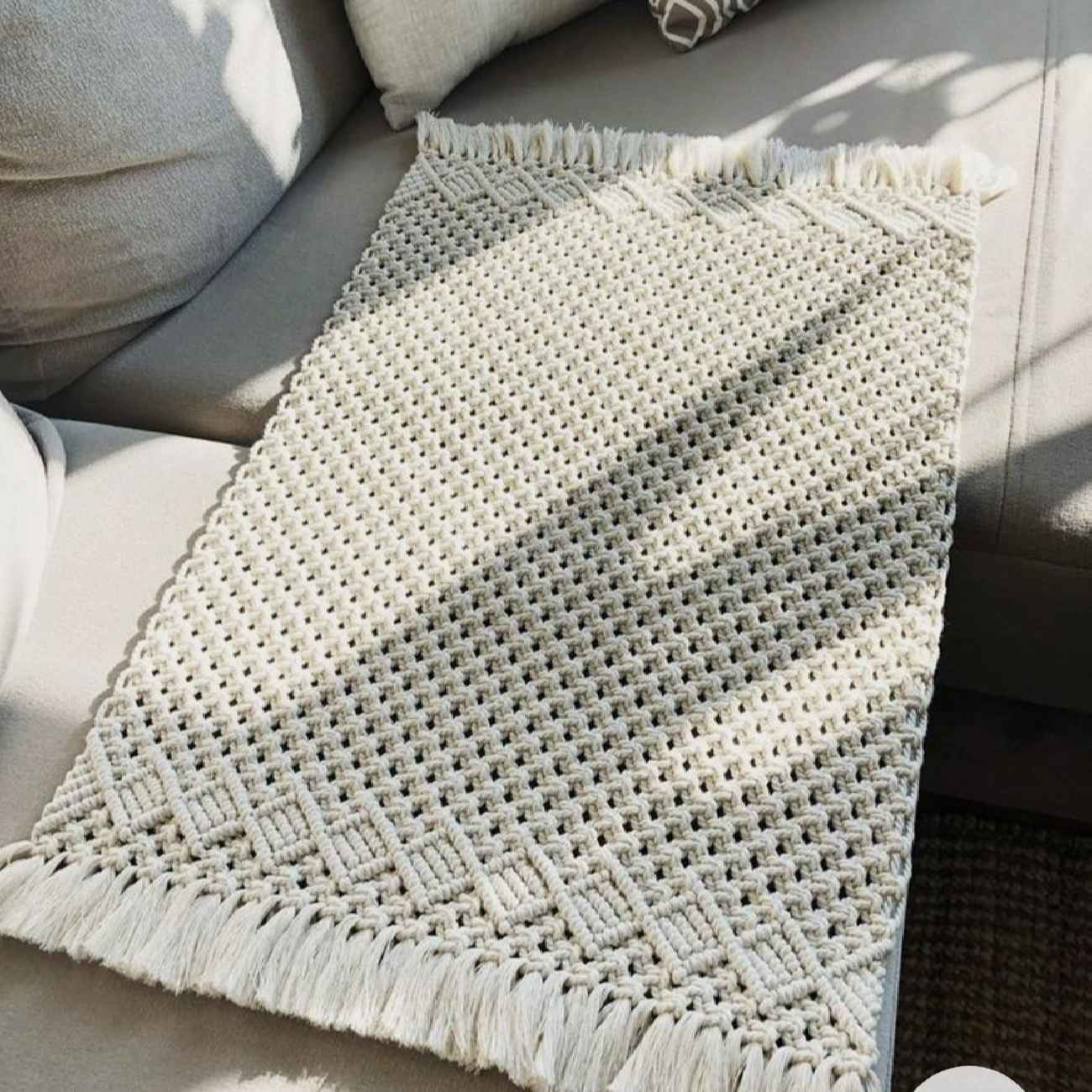 Tapis de sol macramé tissé à la main de style artisanal persan
