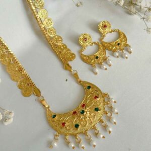 Exquis Collier en Laiton Mehak avec Boucles d’Oreilles