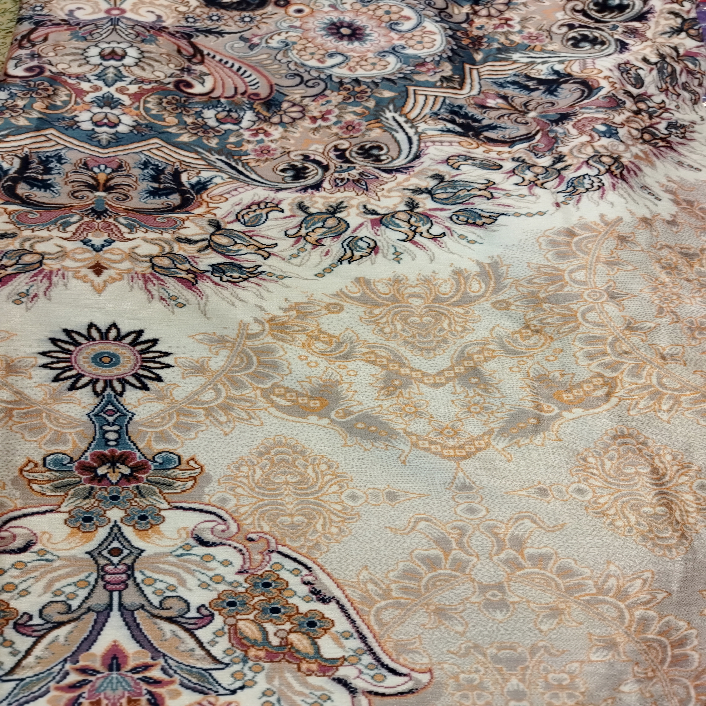 Grand tapis de sol intérieur de style persan avec design floral