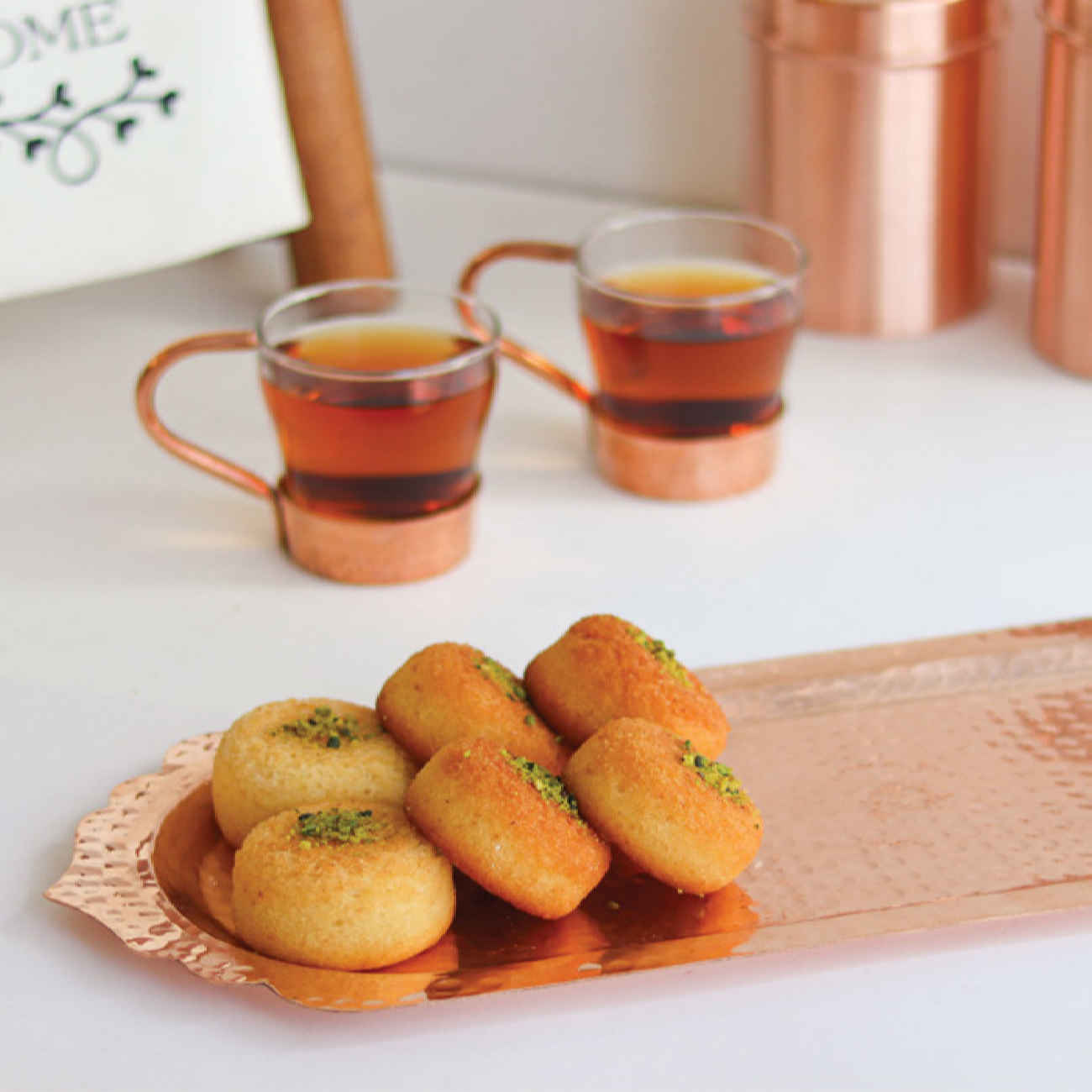 Plat de Service Persan en Cuivre Adapté au Service