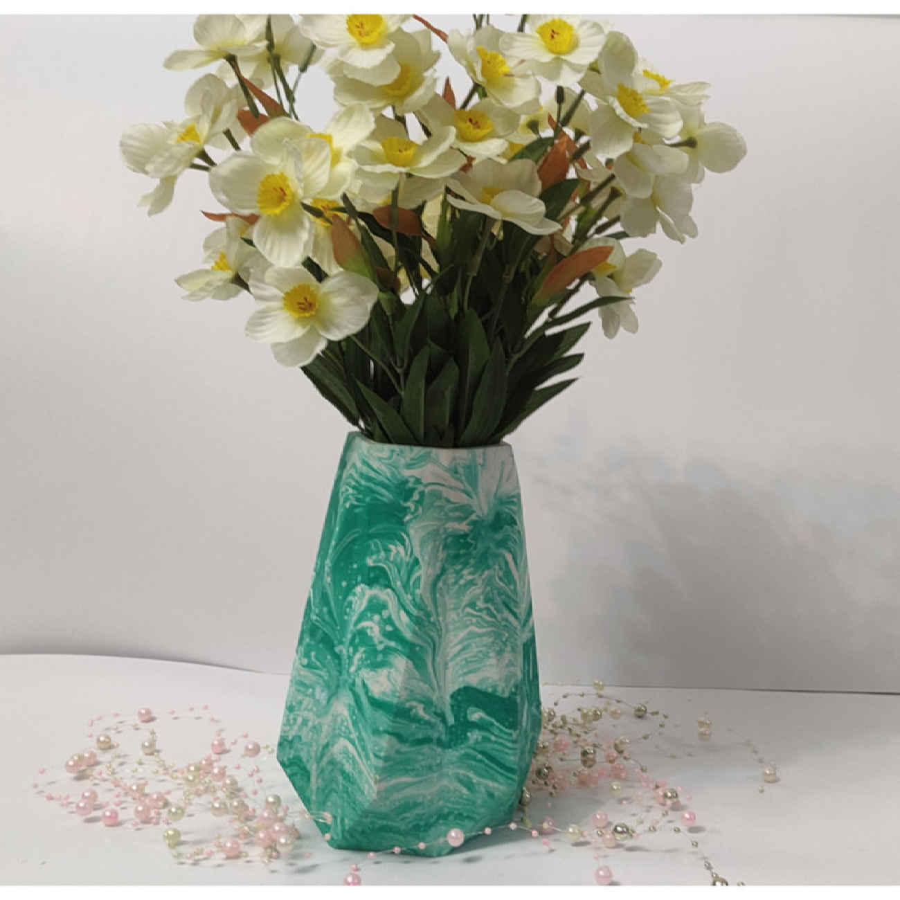 Vase concret persan élégance fait main