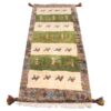 Tapis runner Gabbeh persan en laine tissé à la main dans le Fars, motifs animaux et arbres