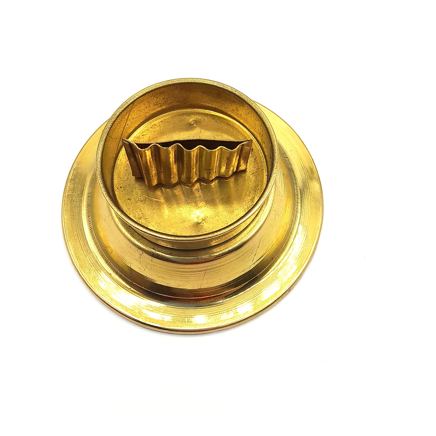 Porte-encens en laiton – Parfait pour la spiritualité et la déco, design cylindrique.