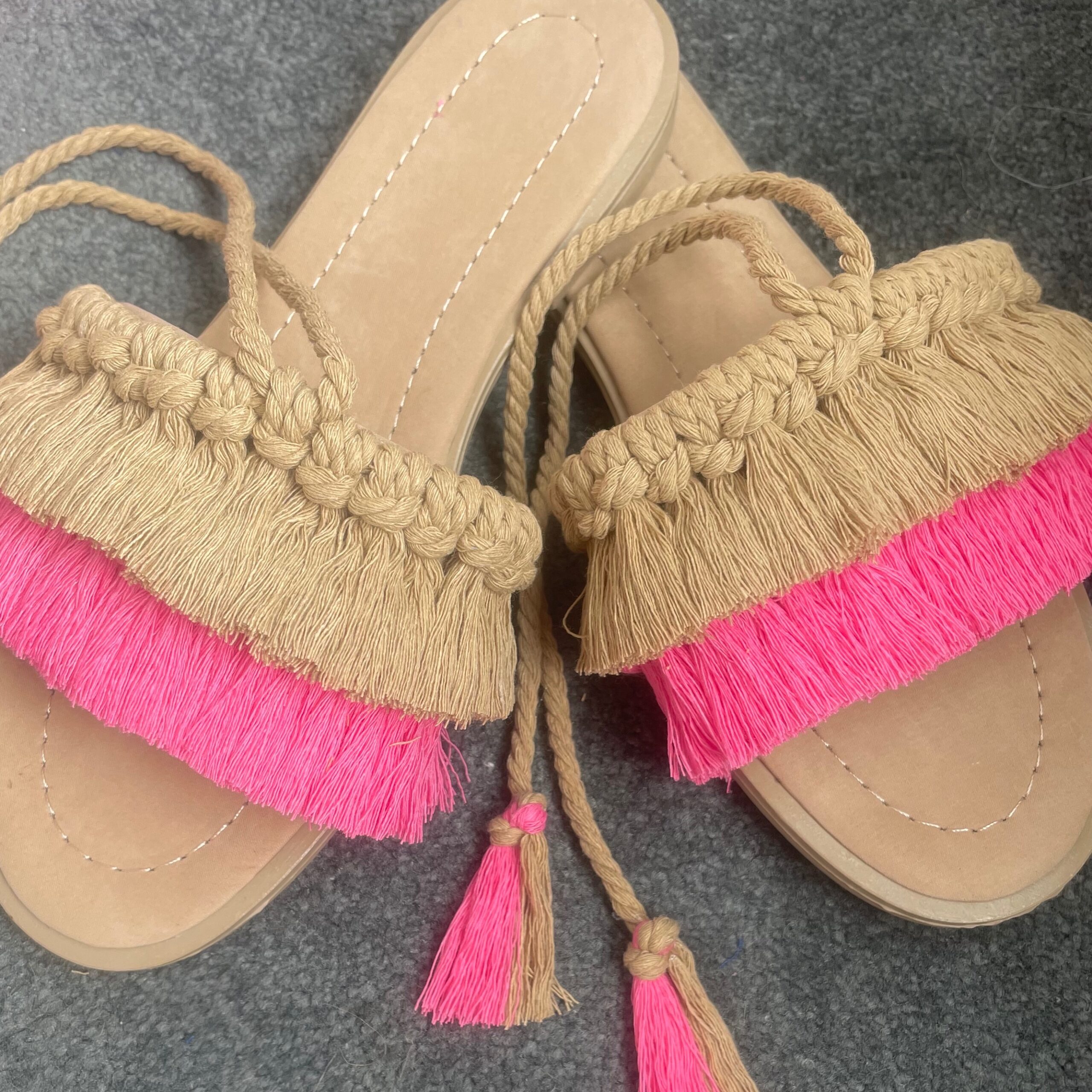Sandales Macramé pour Femmes – Sandales Artisanales Tendance en Rose