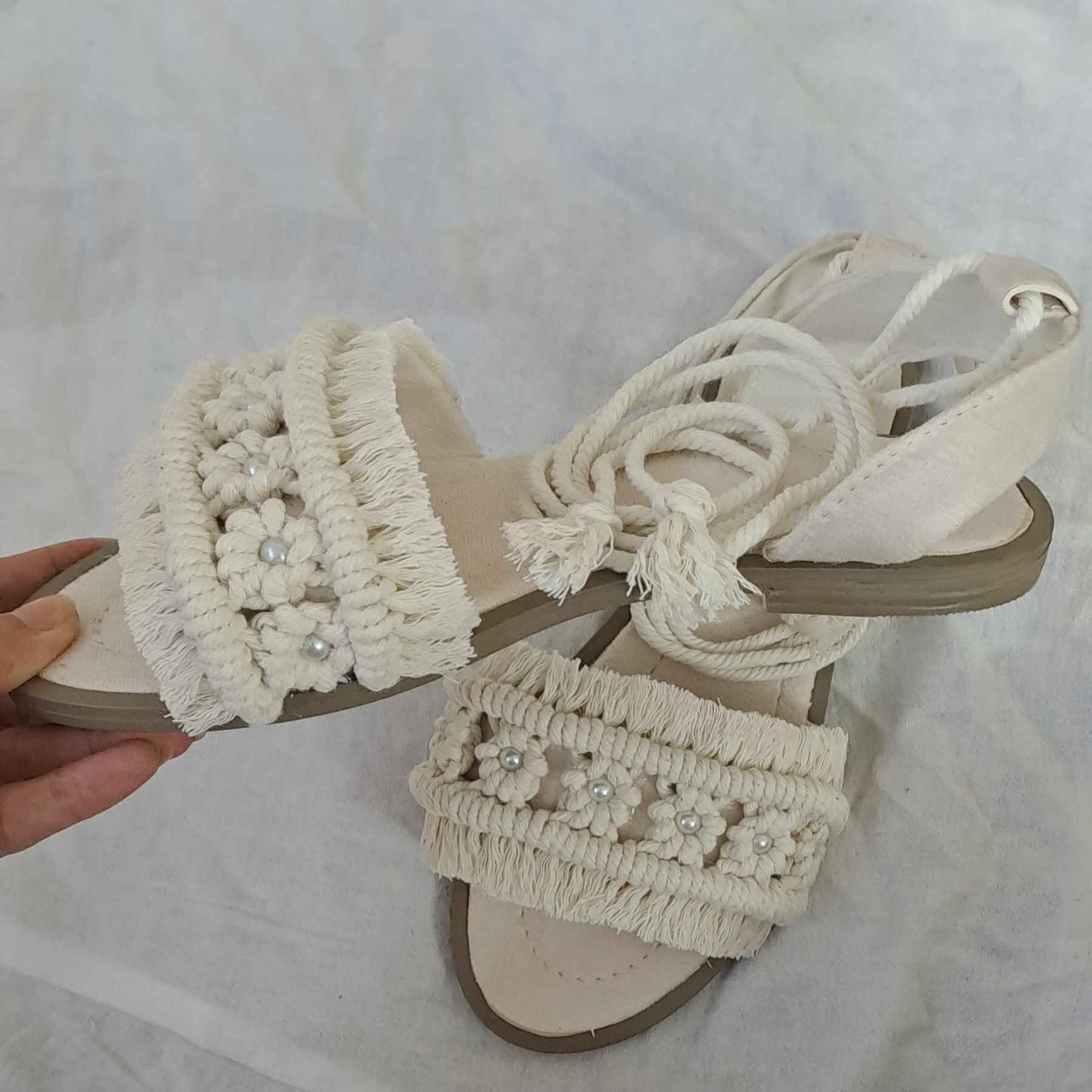 Sandales Macramé avec Design de Fleurs – Chaussures Artisanales pour l’Été