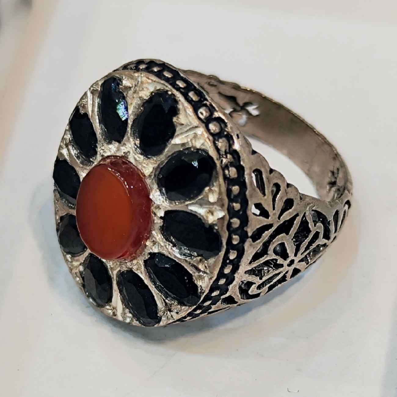 Bague en argent pour homme avec Agate et pierre saphir – Bijoux uniques
