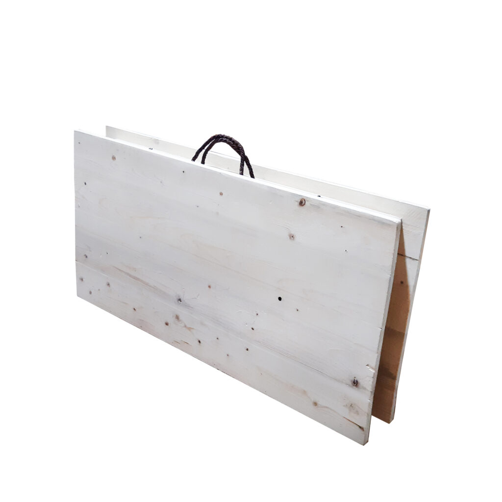 Table Korsi persane en bois - Compacte, traditionnelle et conviviale