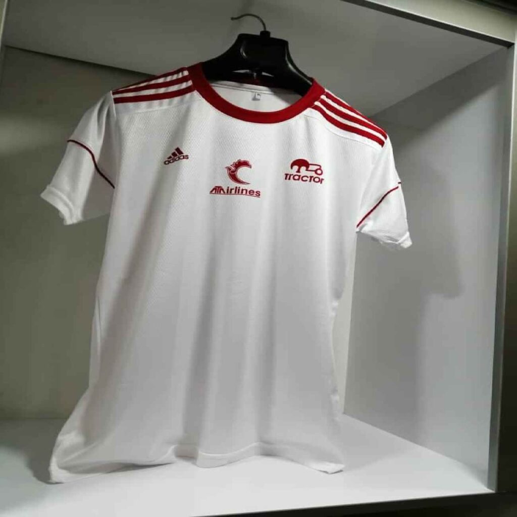 Maillot de Football Tractor Blanc 2024 – Kits Officiels pour les Vrais Fans de Tractor Sazi