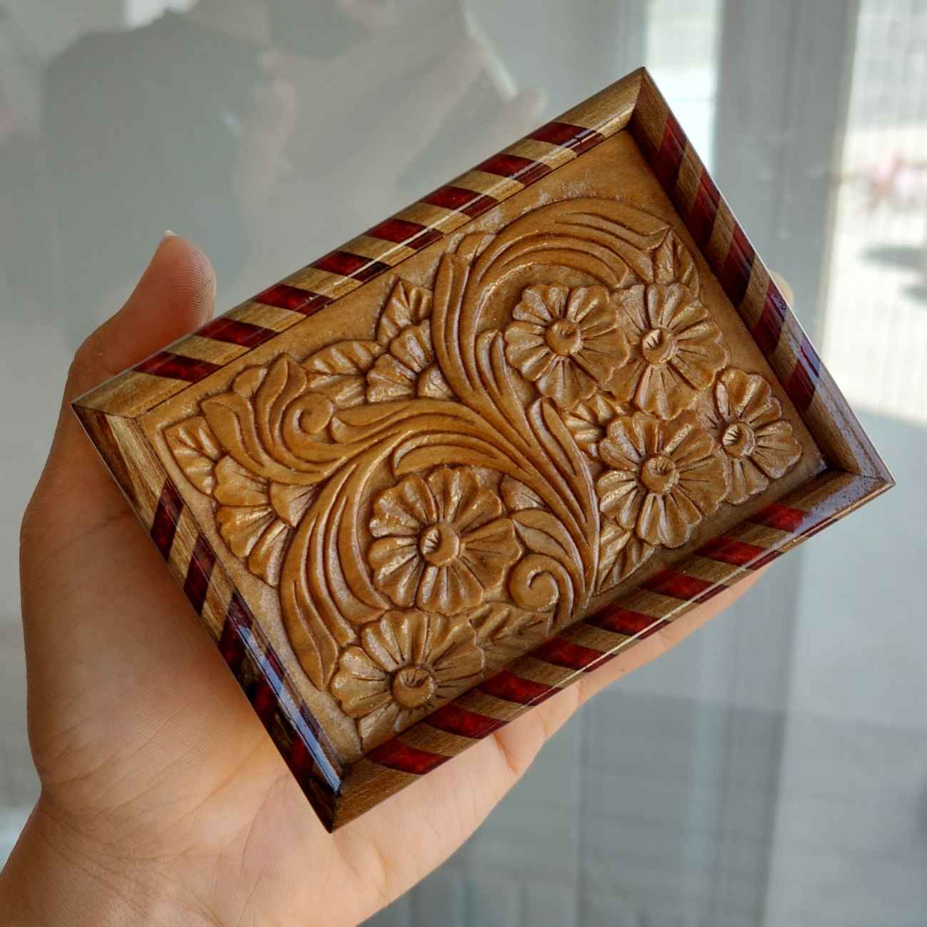 Boîte à bijoux en bois sculpté – Parfaite pour ranger colliers, bagues et boucles d’oreilles