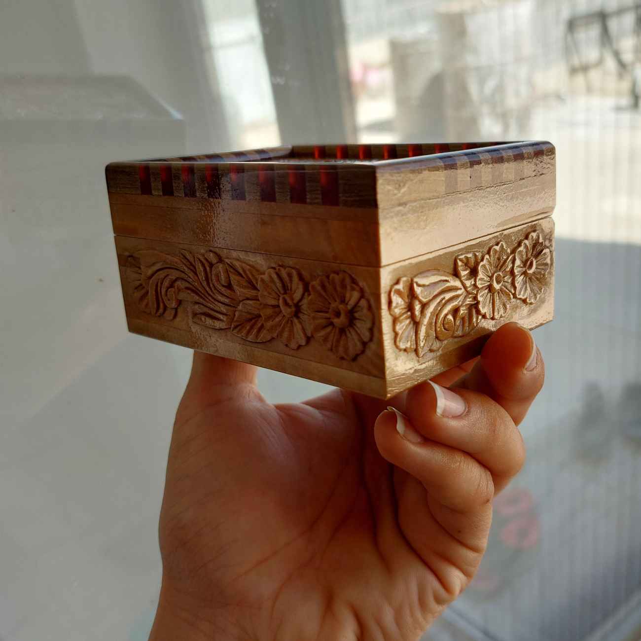 Boîte à bijoux en bois sculpté – Parfaite pour ranger colliers, bagues et boucles d’oreilles