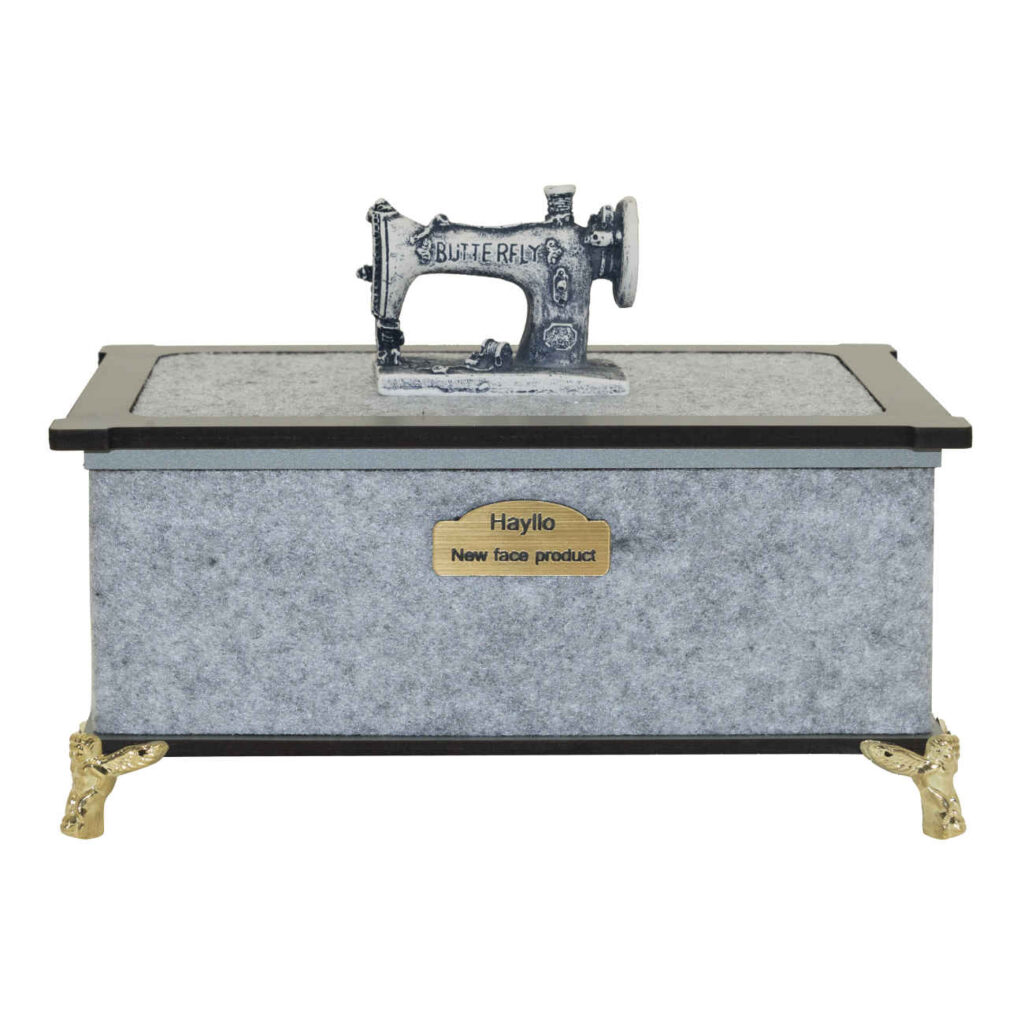 Kit de couture en bois sur pieds – Outils essentiels pour couturières