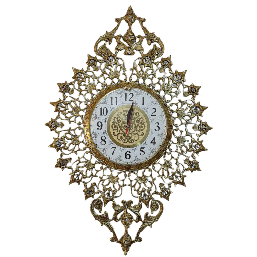 Horloge murale en laiton d'inspiration antique - Luxe et praticité pour les maisons élégantes