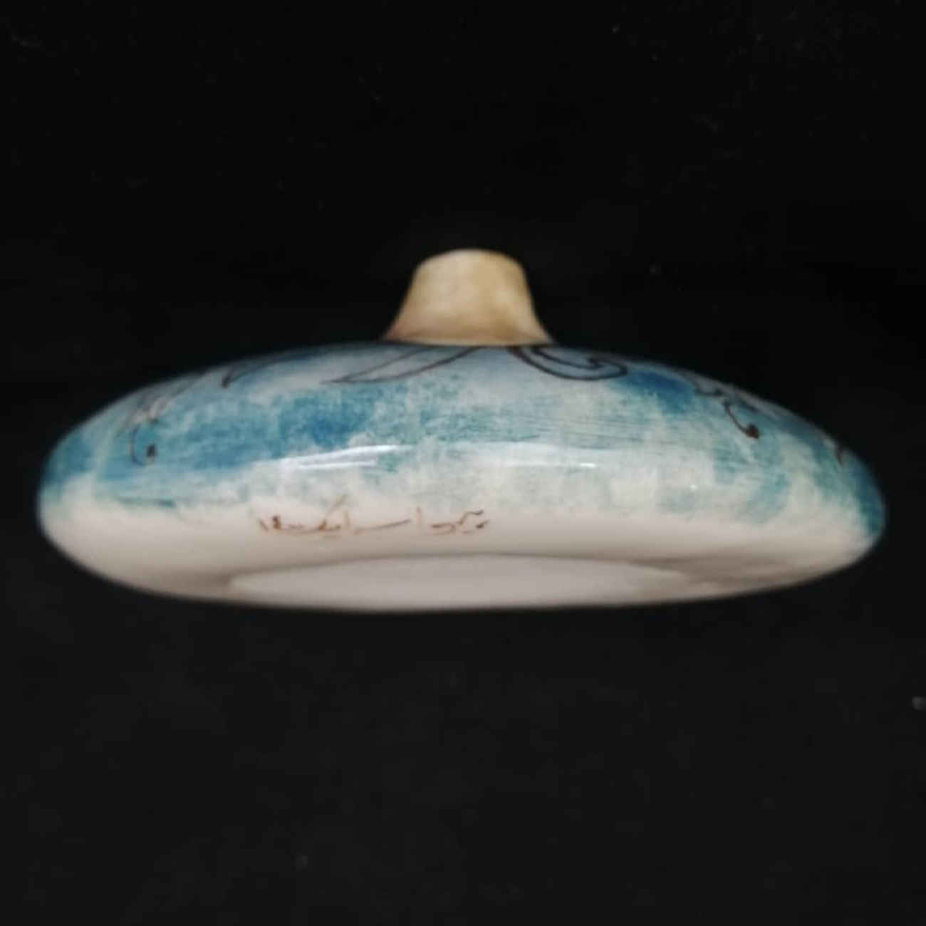 Vase en céramique persane décoratif à fleur unique, design lierre, idéal pour cadeau ou déco.