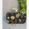 Pochette en Velours Brodée Chic et Luxe avec Motif Floral de Rose