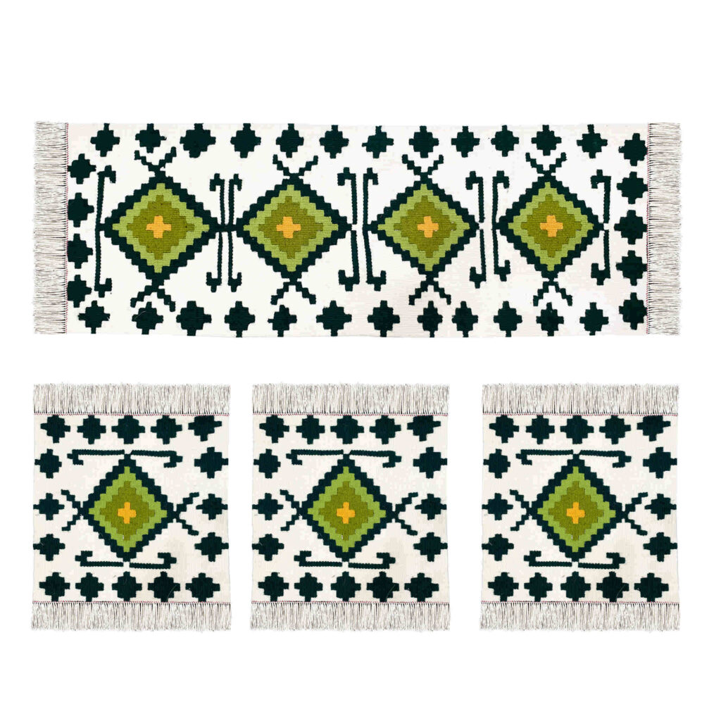 Nappe Brodée Artisanale - Mélange Parfait de Style et Fonctionnalité Set de 4