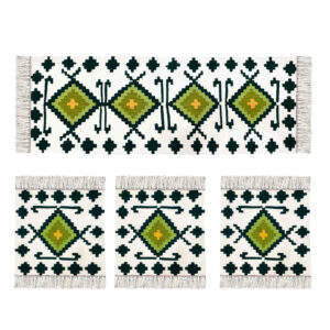 Nappe Brodée Artisanale – Mélange Parfait de Style et Fonctionnalité Set de 4