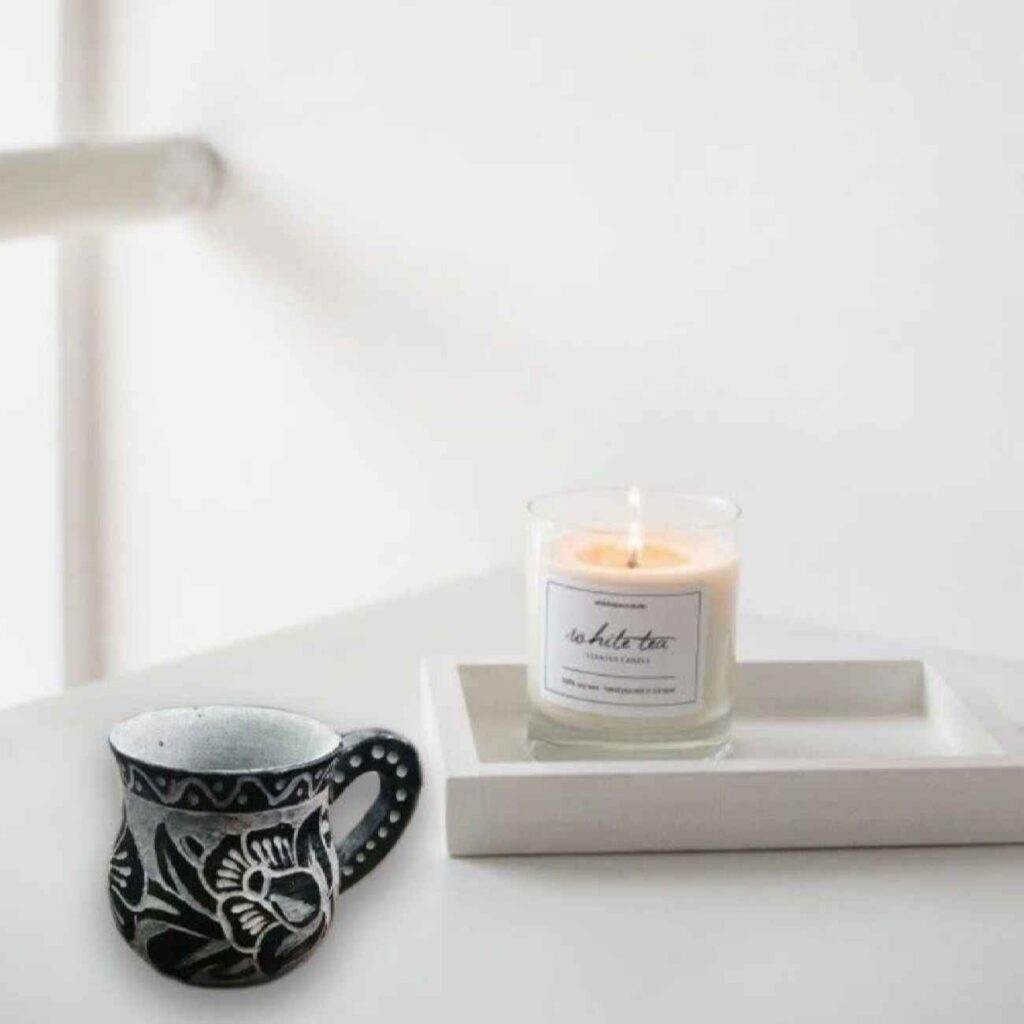 Tasse à café en pierre faite à la main avec anse et design floral (ensemble de 2 pièces)