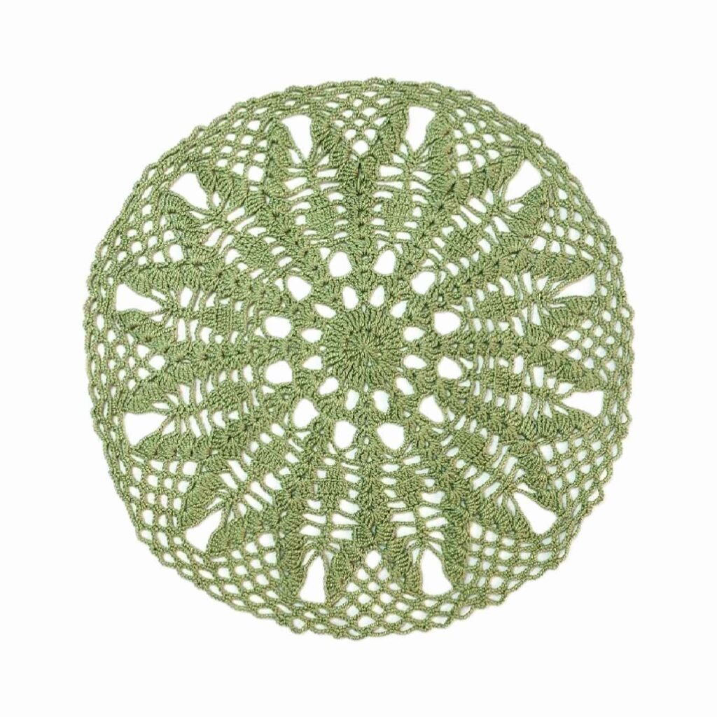 Nappe en crochet fait main avec design de feuilles chic et luxueux en vert