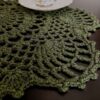 Nappe en crochet fait main avec un design unique pour embellir toute salle à manger