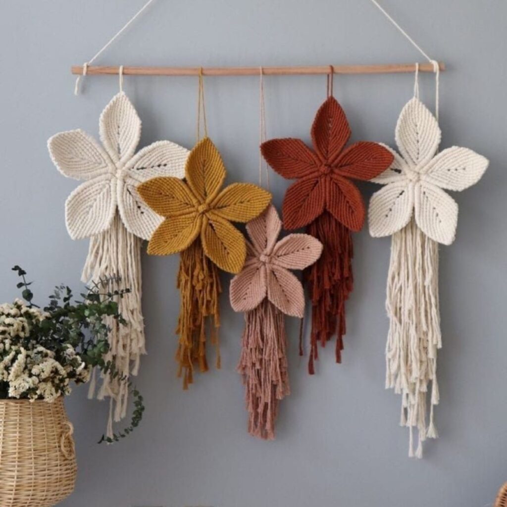 Tapisserie Murale en Macramé : Design Floral Élégant pour la Décoration d'Intérieur