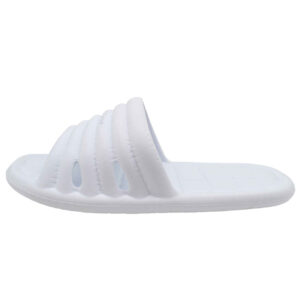 Chaussons Nikta Cloud – Confort céleste et élégance moderne