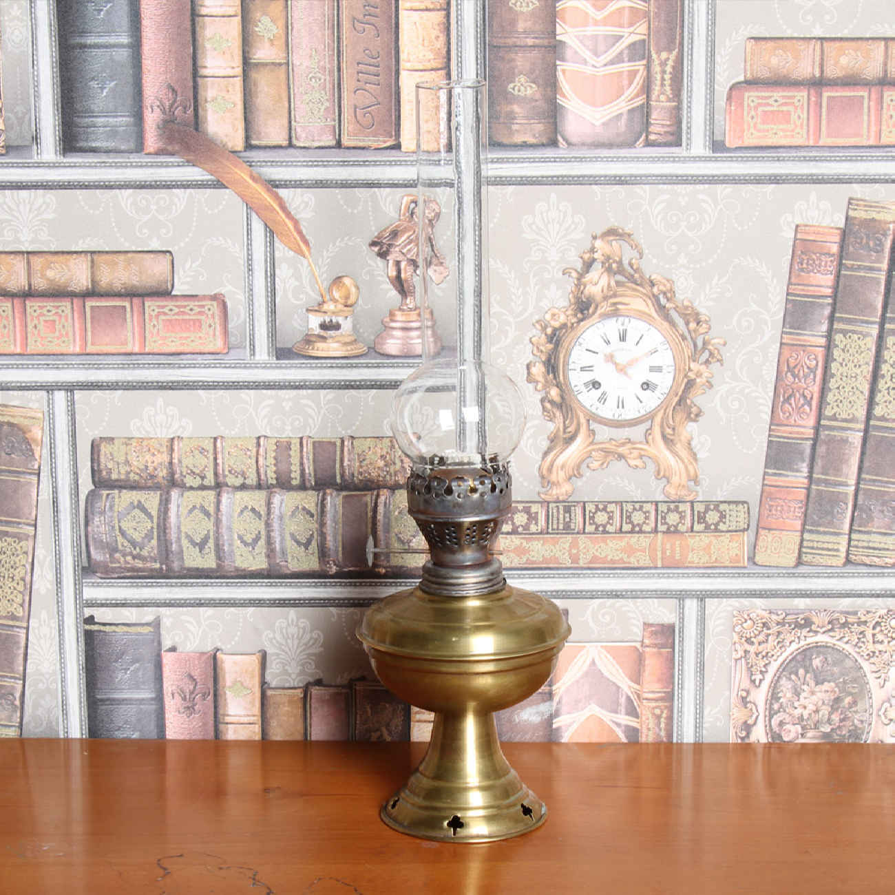 Lampe à pétrole en laiton persan – beauté et fonctionnalité traditionnelle