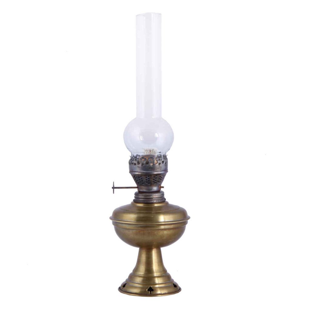 Lampe à pétrole en laiton persan – beauté et fonctionnalité traditionnelle