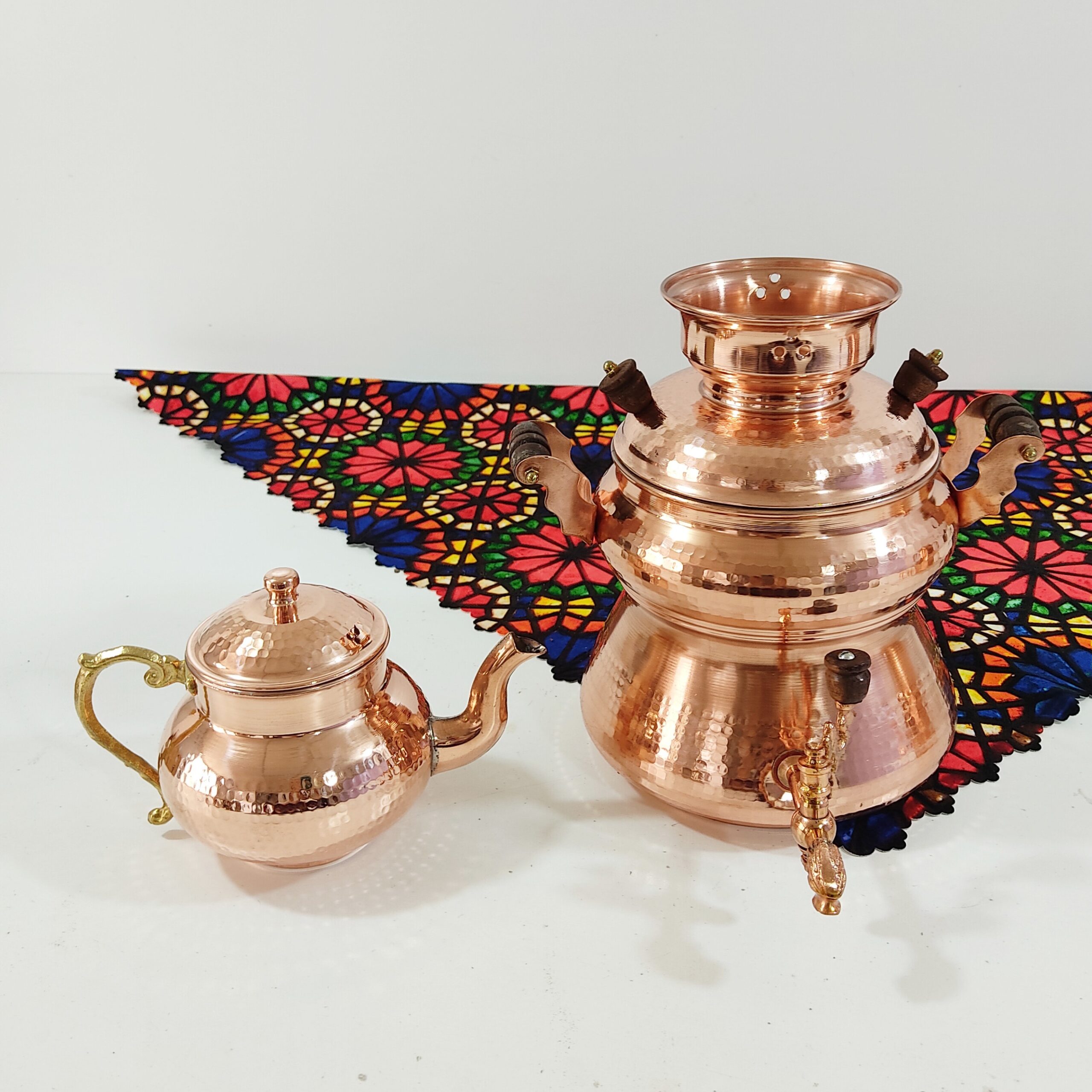 Samovar de thé en cuivre persan pour cuisinière avec théière Modèle Abeeha