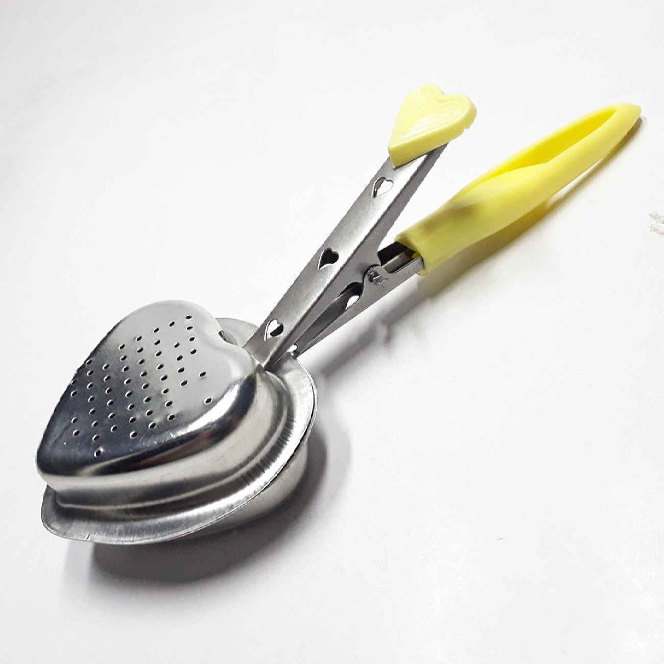 Brûleur d’encens persan de Esfand – Pour purification rituelle avec poignée en plastique et design de cœur