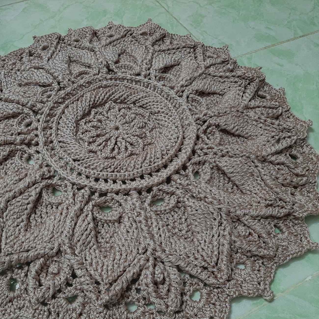 Tapis de sol persan fait main – Parfait pour intérieur minimaliste et bohème