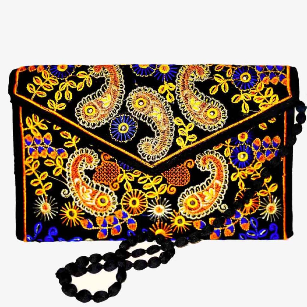 Pochette pour femmes en cuir persan faite main - Broderie Suzani avec design Paisley