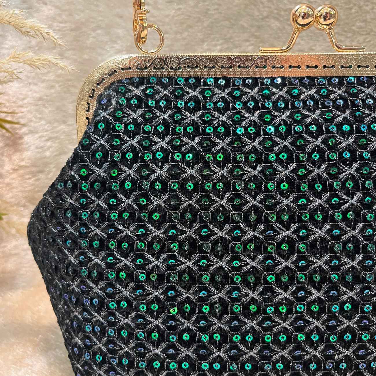Pochette Femme Persane – Broderie Suzani, Parfaite pour Fêtes et Célébrations