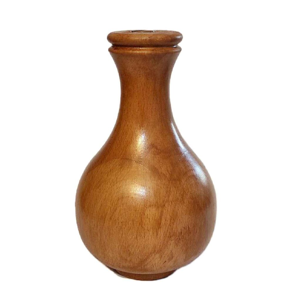 Vase à bourgeons en bois rustique - Une touche naturelle d'élégance.