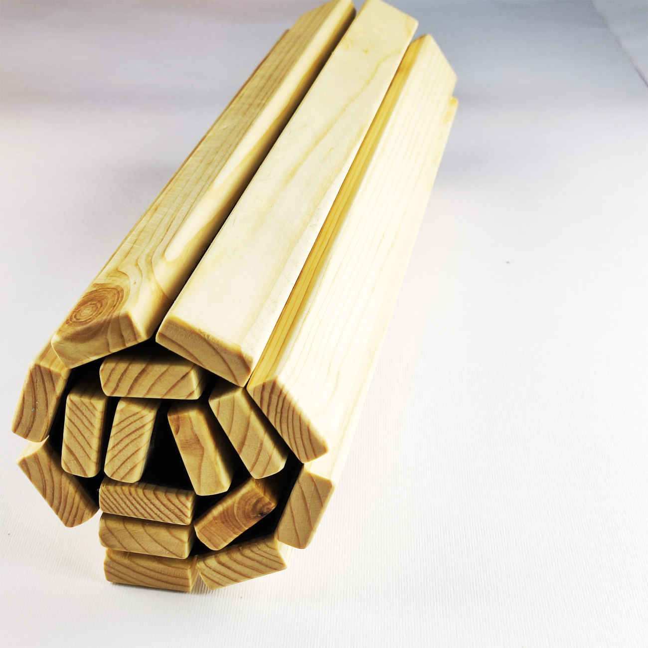 Planche à découper et à servir en bois – Parfaite pour la préparation des aliments et les présentations élégantes de table