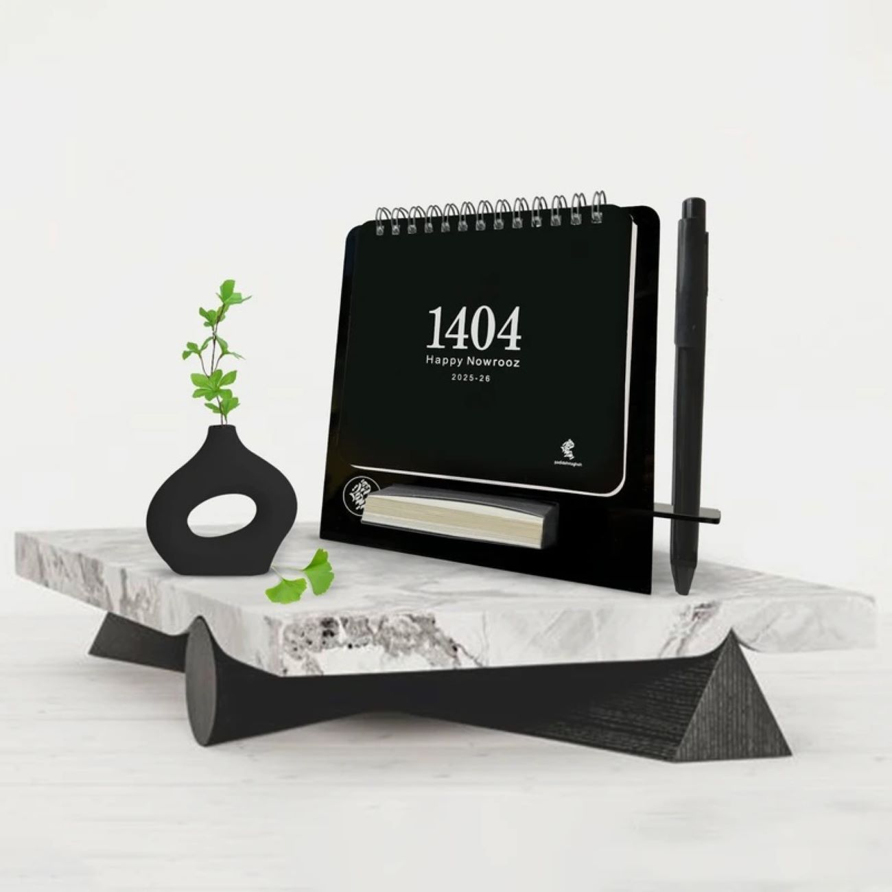 Calendrier de bureau en bois Cube – Affichage élégant pour la maison et le bureau