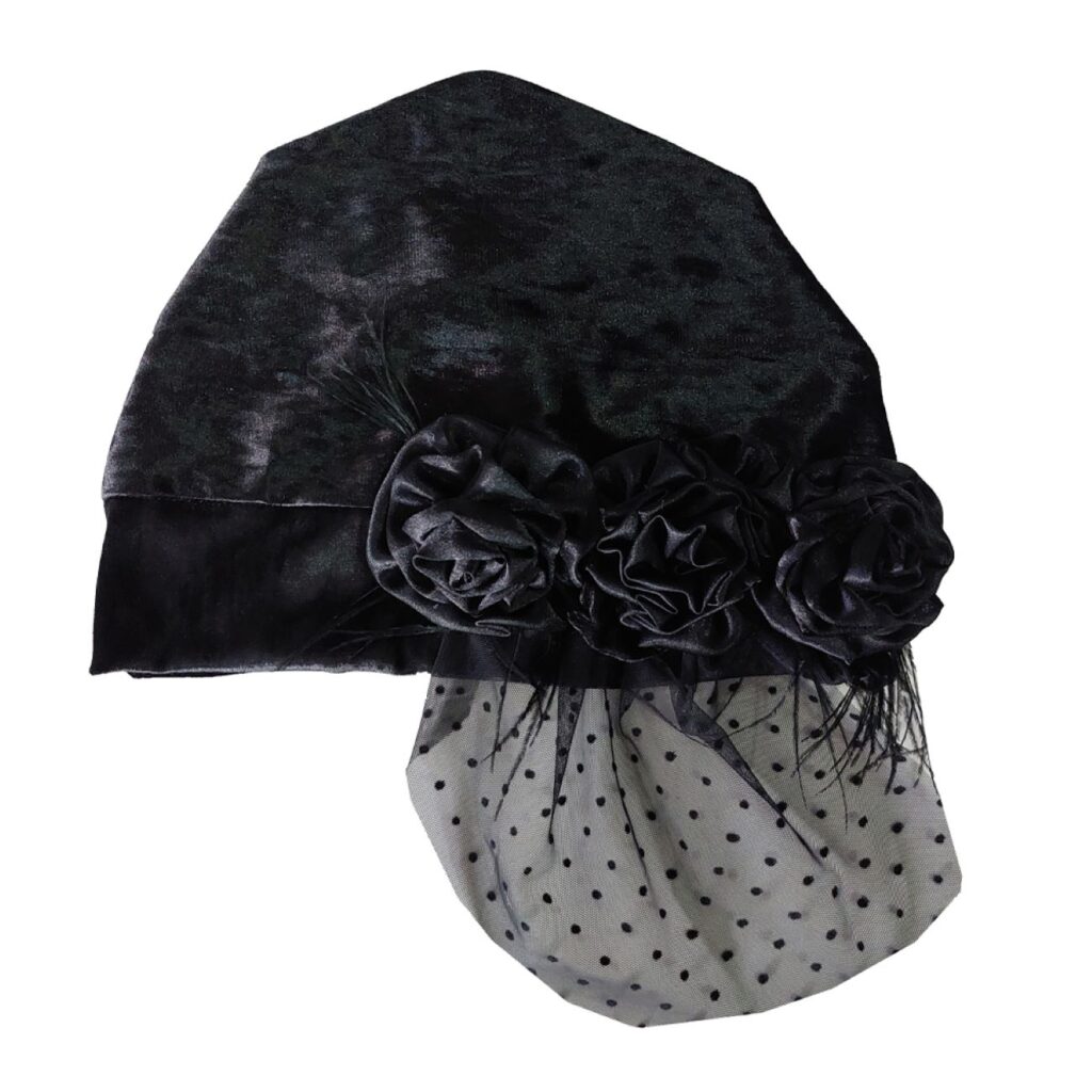 Turban pour Femme en Tissu Velours - Élégance Parfaitement Conçu avec Dentelle et Fleur