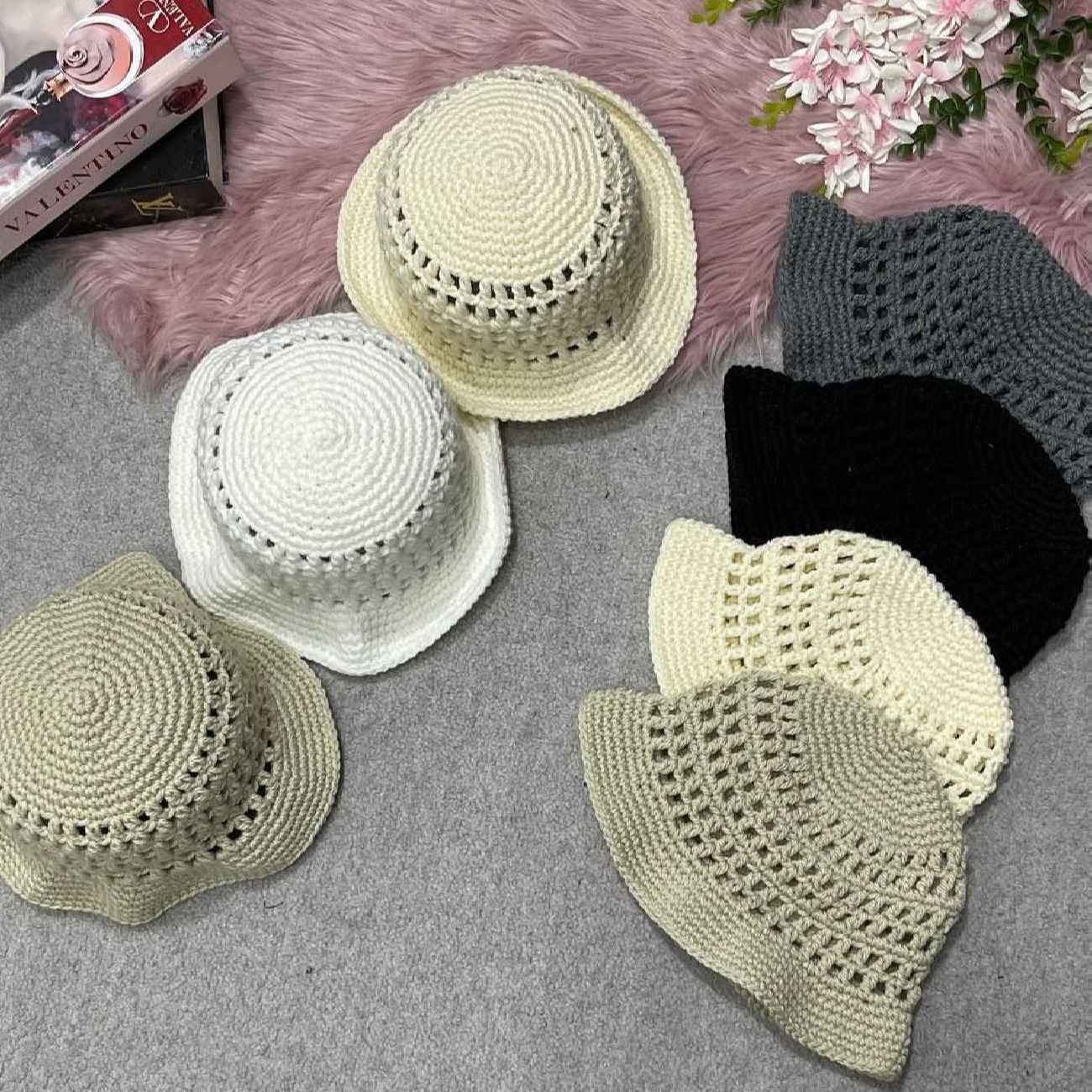 Chapeau Crocheté – Tissé à la Main, Chic et Élégant, Parfait pour Toute Saison