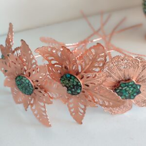 Fleur en Cuivre Décorative avec Détails en Turquoise – Art Floral Artistique pour Décoration de Maison (x10)